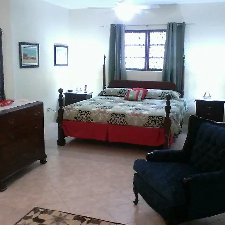 Gillys Dream Apartment